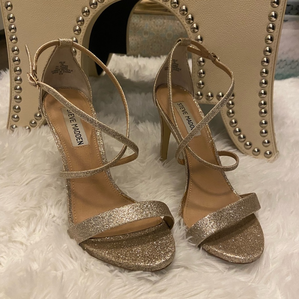 Steve Madden Glittering Gold Heels
